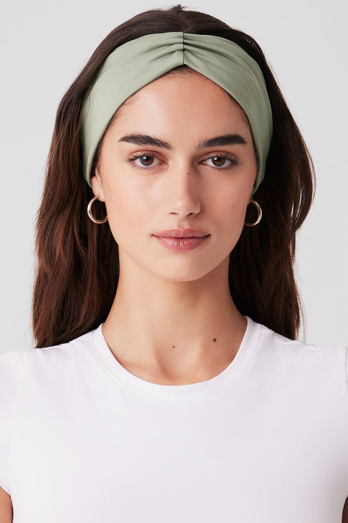 Performance Conquer Headband - White