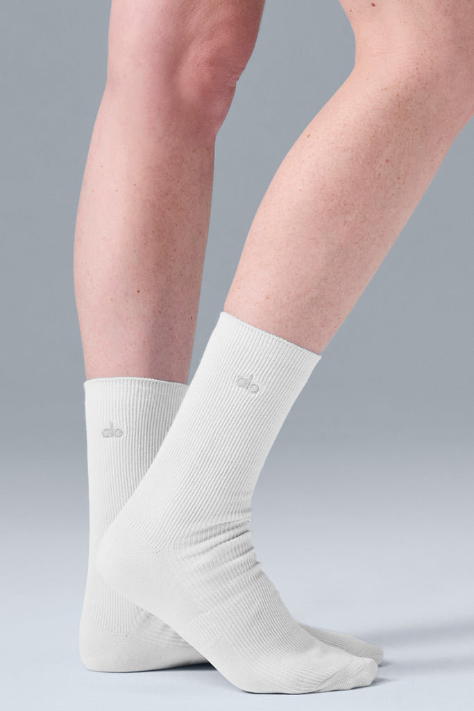 Unisex Half-Crew Understated Sock - White