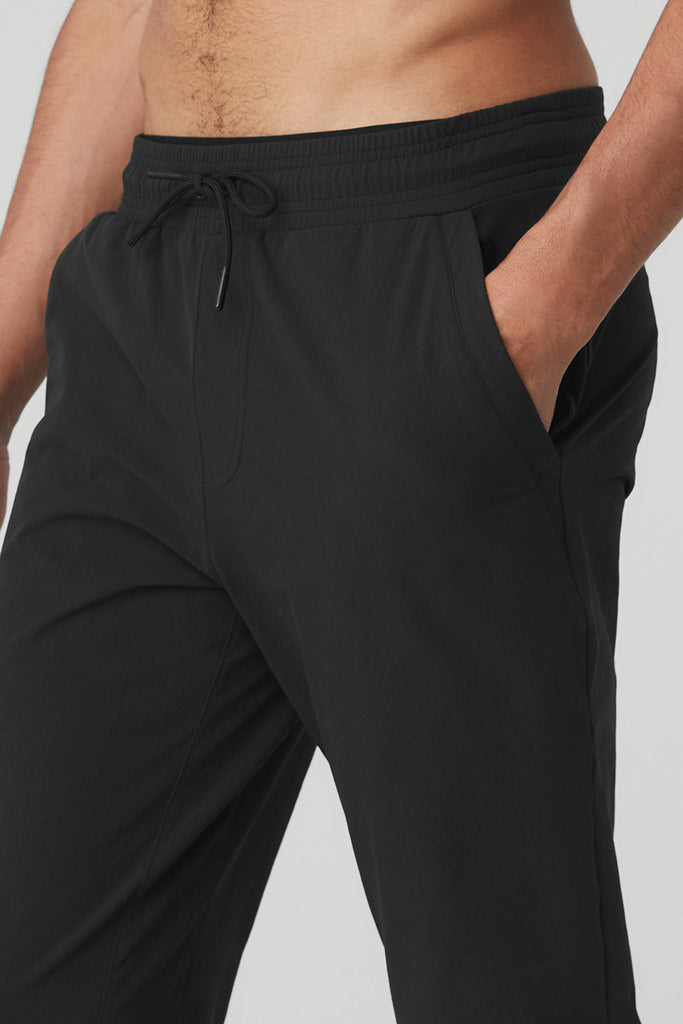 Alo Yoga Black Active Pants Size M - 60% off