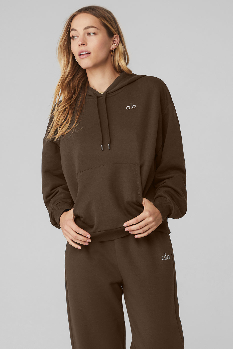 Accolade cotton-blend hoodie in grey - Alo Yoga