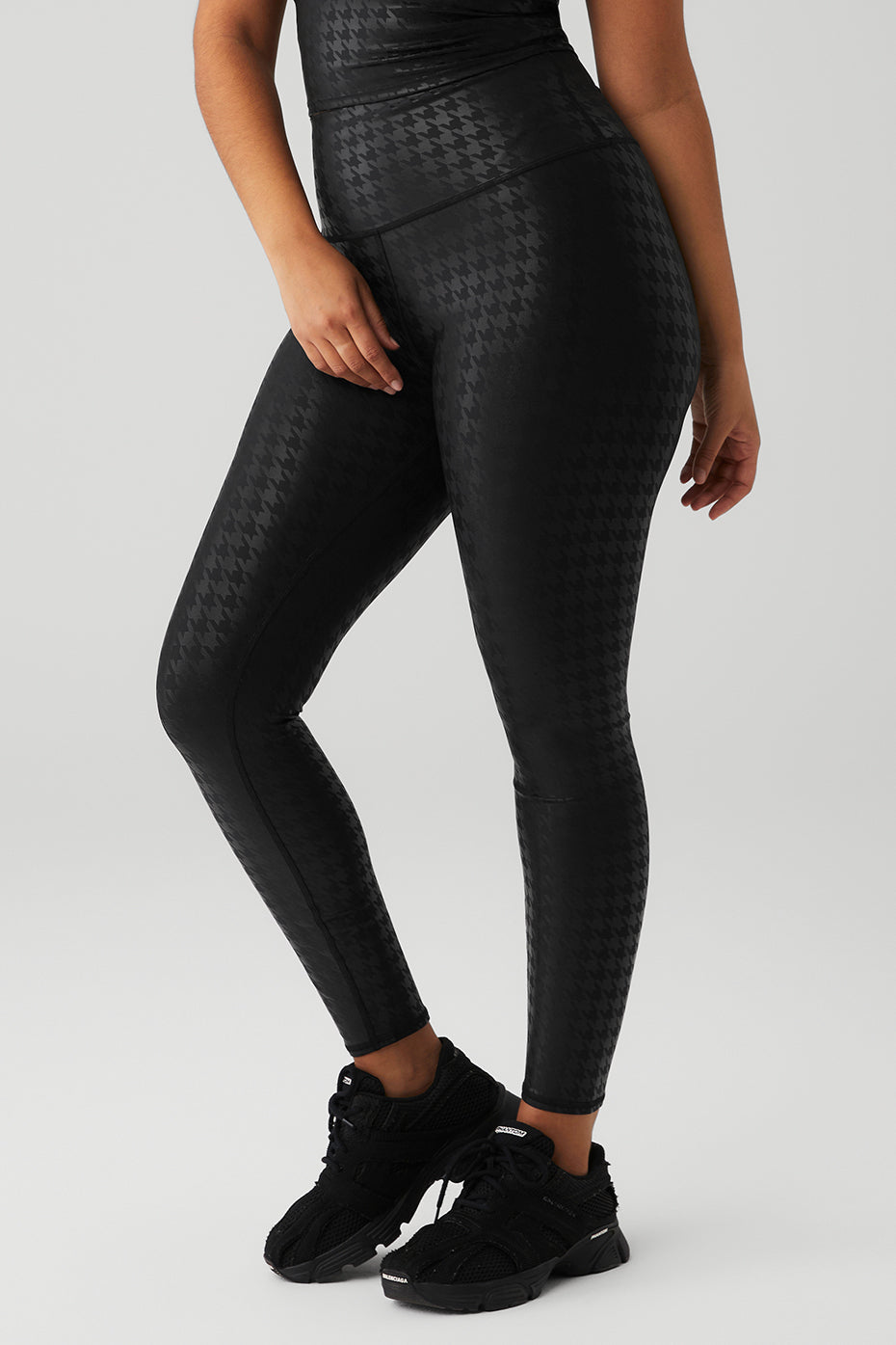 Buy Alo Yoga Women's Accelerate Legging, Rich Navy Houndstooth