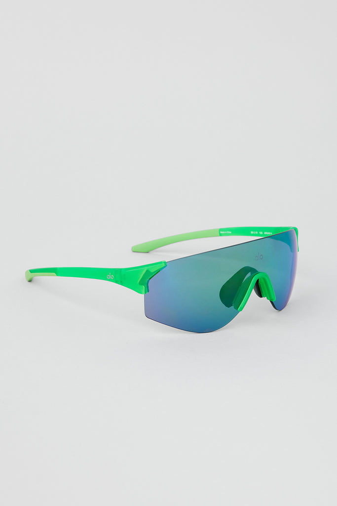 Speed Sunglasses Green Glow Mirror Green Glow Alo Yoga