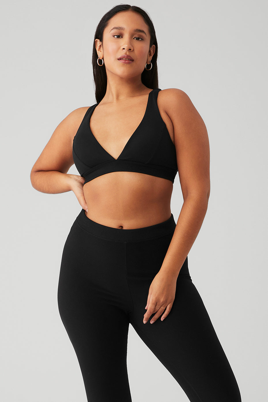 Alo Yoga Sports Bras Black - $25 (34% Off Retail) New With Tags