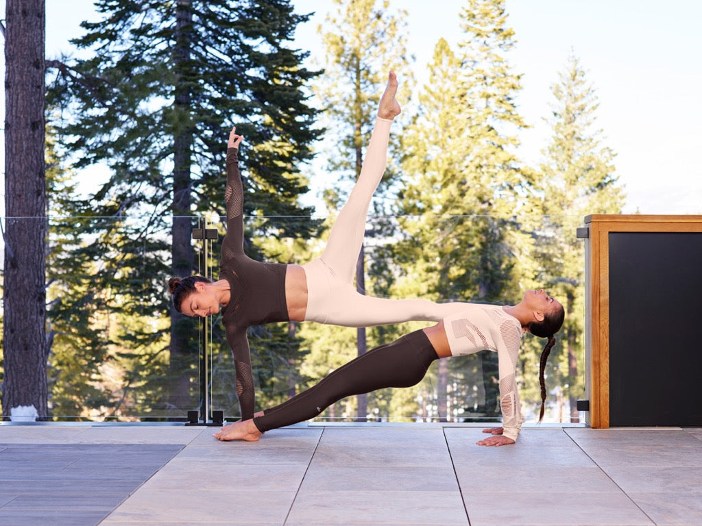 10 Best Yoga Pants And Leggings 2022 | Rank & Style | Yoga pants brands, Yoga  pants, Black yoga pants