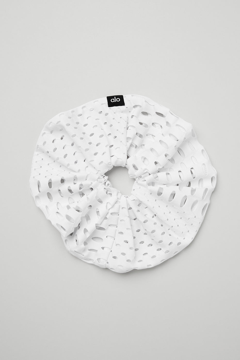 Mesh Haute Scrunchie White Alo Yoga