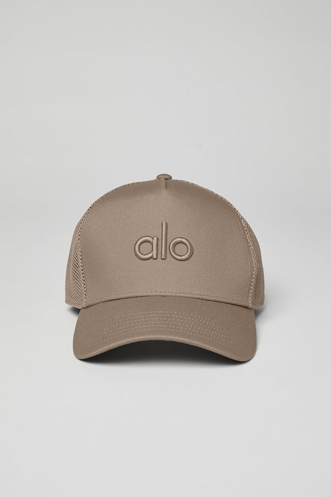 District Trucker Hat - Gravel | Alo Yoga