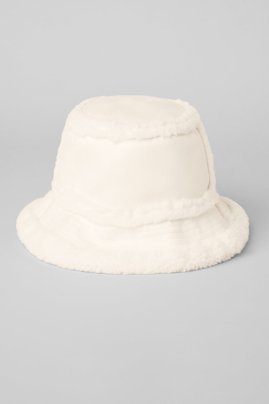 Winterfun Bucket Hat - Ivory | Alo Yoga