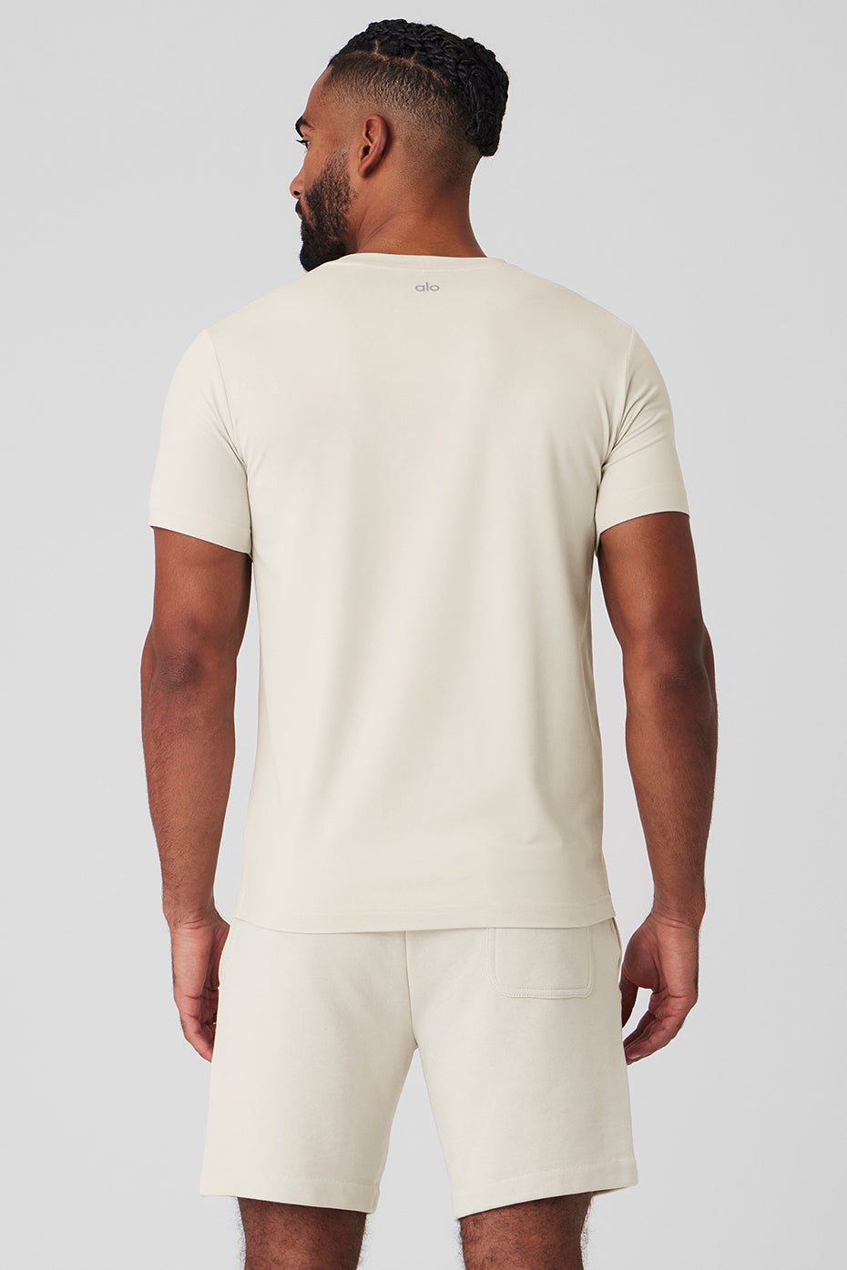 Conquer Reform Crewneck Short Sleeve - Bone | Alo Yoga