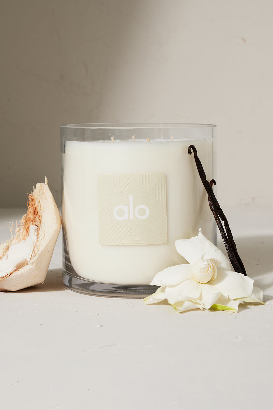 Alo Love Candle 60 oz Alo Yoga