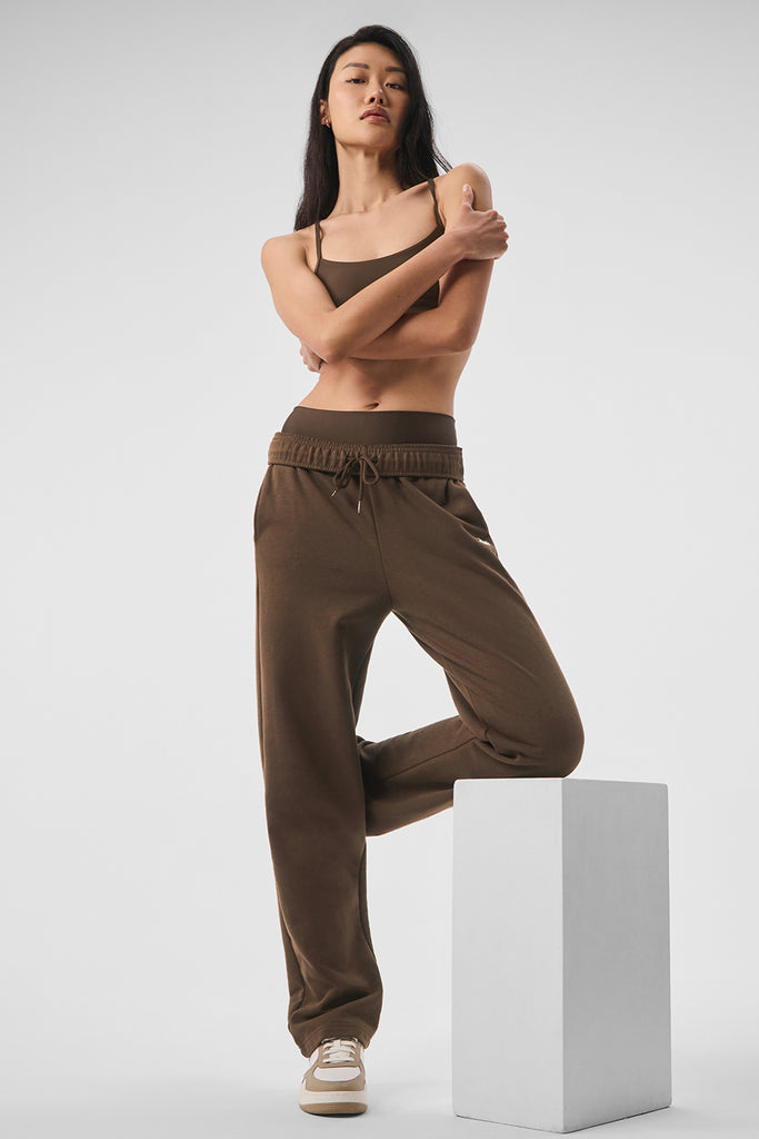 Accolade Straight Leg Sweatpant - Espresso | Alo Yoga