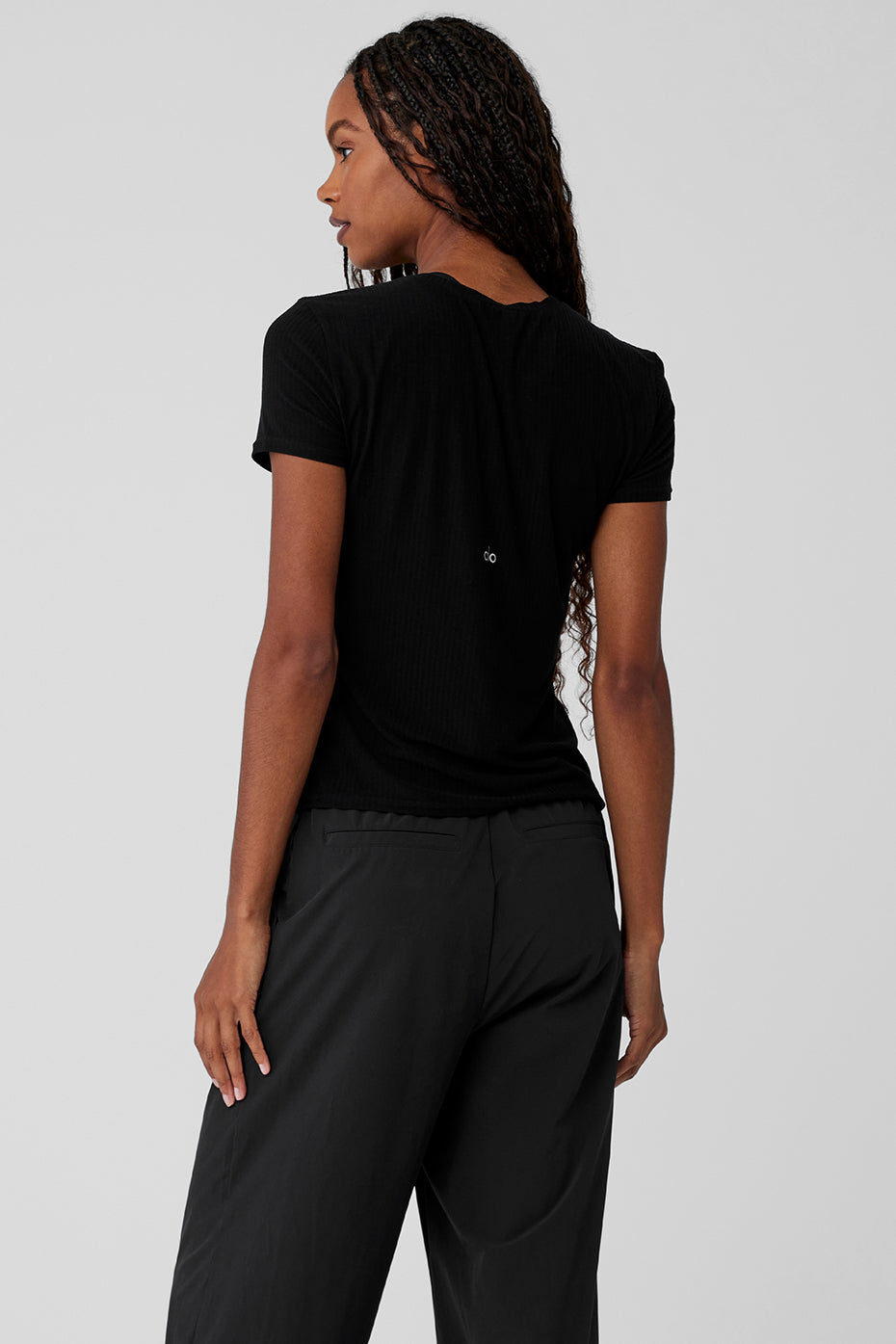 Ribbed Sea Coast Tee - Black | Alo Yoga