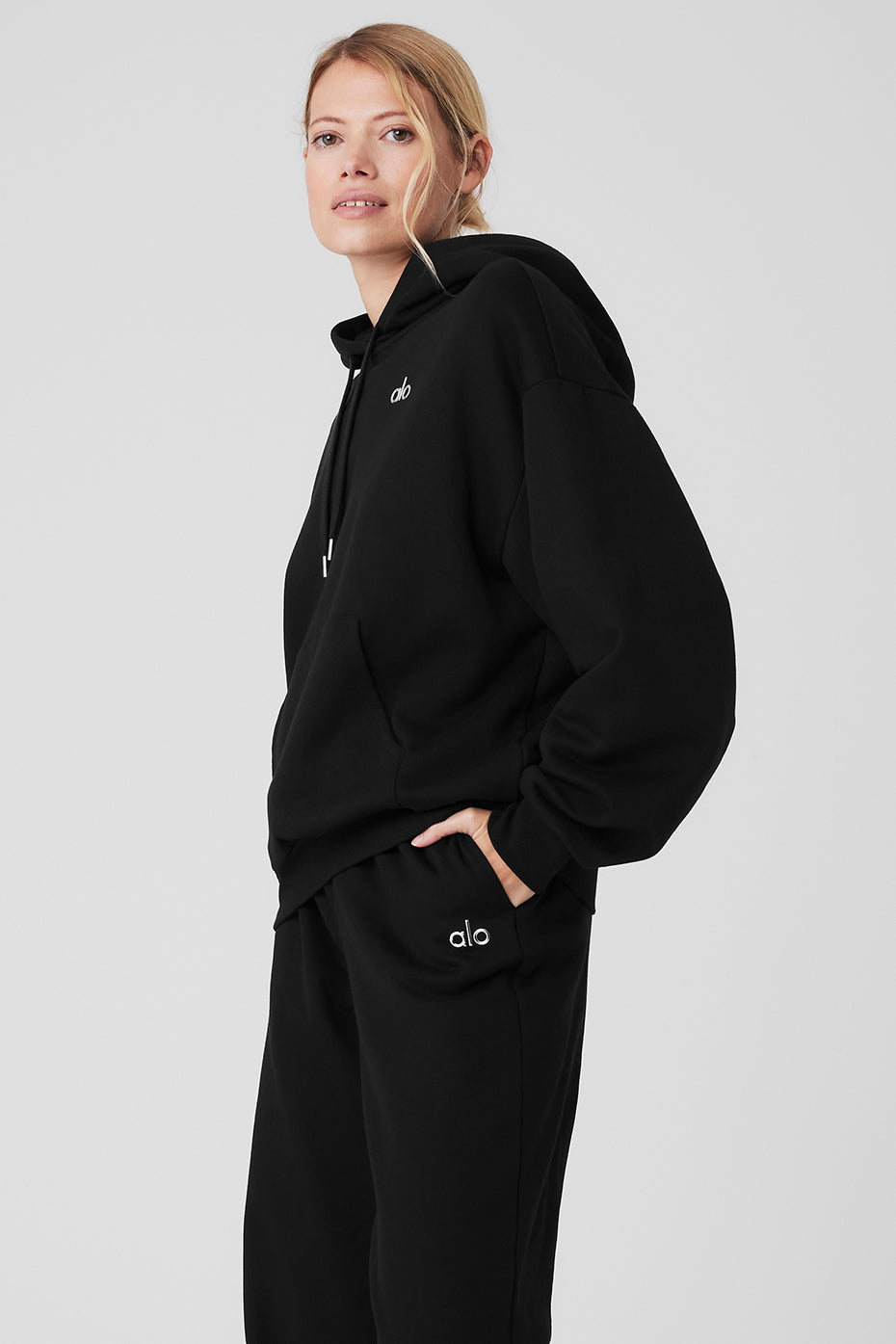 Accolade Hoodie Black Alo Yoga