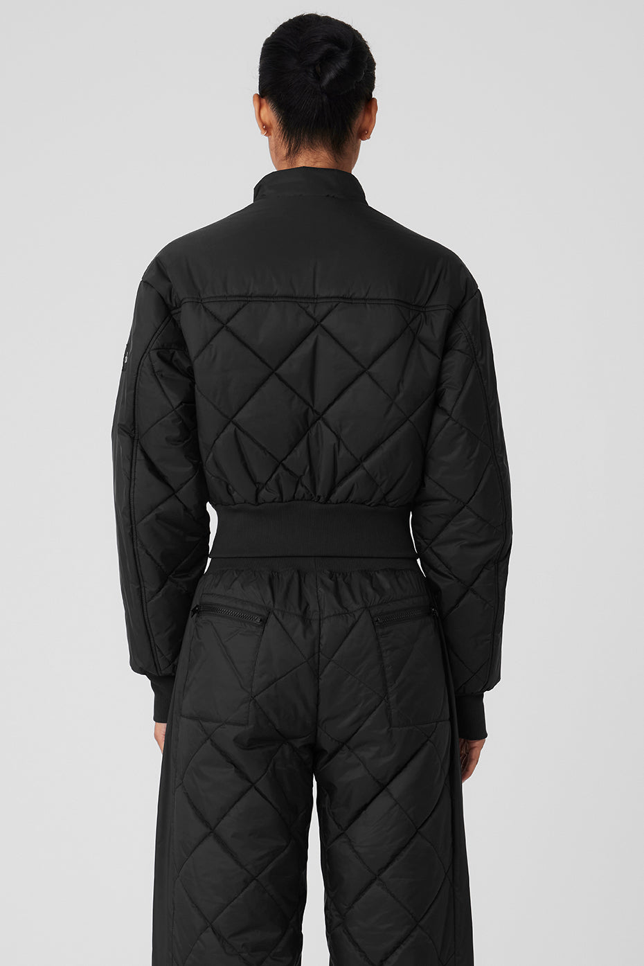 Snowrider Puffer Jacket - Black | Alo Yoga