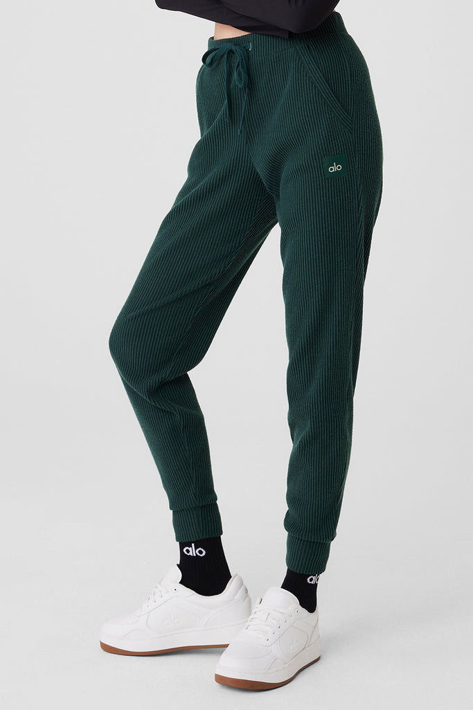 Muse Sweatpant - Midnight Green | Alo Yoga