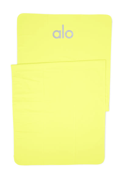 Alo Yoga Grounded No-Slip Mat Towel, Honeydew, One Size, Honeydew, One size  : : Sports, Fitness & Outdoors