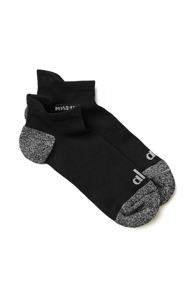 Men s Performance Tab Sock Black Dove Grey Alo Yoga