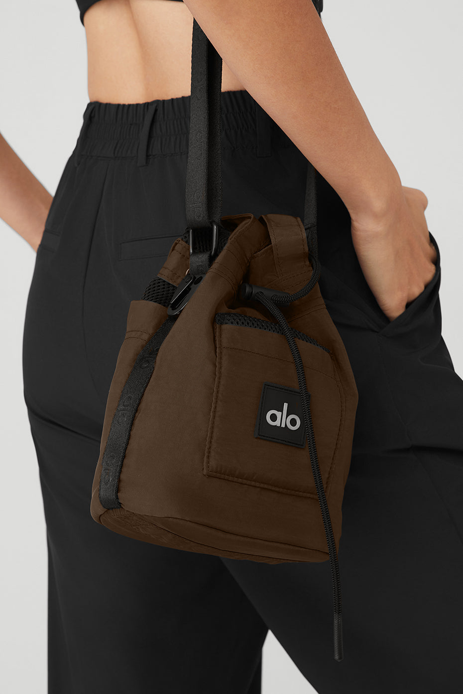 Cross Body Bucket Bag Espresso Black Alo Yoga